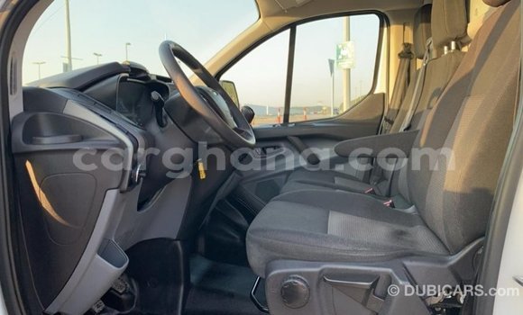 Sayi Imported FORD MUSTANG White Mota in Import - Dubai a Ashanti Sayi Imported FORD MUSTANG White Mota in Import - Dubai a Ashanti