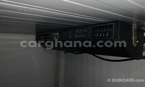 Sayi Imported FORD MUSTANG White Mota in Import - Dubai a Ashanti Sayi Imported FORD MUSTANG White Mota in Import - Dubai a Ashanti