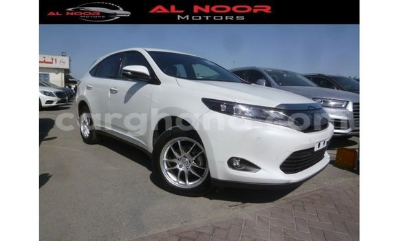 Sayi Imported Toyota Harrier White Mota in Import - Dubai a Ashanti Sayi Imported Toyota Harrier White Mota in Import - Dubai a Ashanti