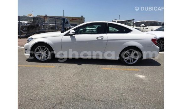 Sayi Imported Mercedes-Benz A200 White Mota in Import - Dubai a Ashanti Sayi Imported Mercedes-Benz A200 White Mota in Import - Dubai a Ashanti
