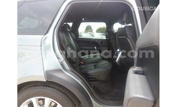Sayi Imported Land Rover Range Rover Green Mota in Import - Dubai a Ashanti Sayi Imported Land Rover Range Rover Green Mota in Import - Dubai a Ashanti