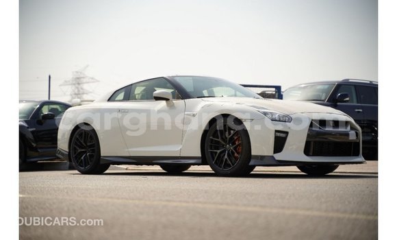 Ra Imported Nissan GT-R funfun Ọkọ̀ in Import - Dubai ni Ashanti Ra Imported Nissan GT-R funfun Ọkọ̀ in Import - Dubai ni Ashanti