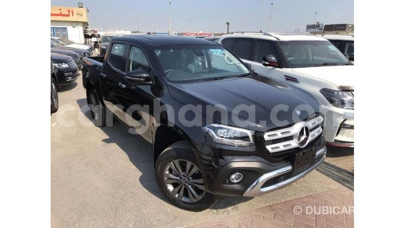 Big with watermark mercedes benz 250 ashanti import dubai 21160