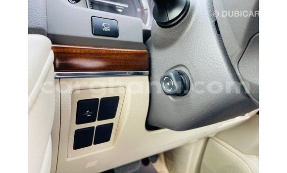 Ra Imported Toyota Land Cruiser funfun Ọkọ̀ in Import - Dubai ni Ashanti Ra Imported Toyota Land Cruiser funfun Ọkọ̀ in Import - Dubai ni Ashanti