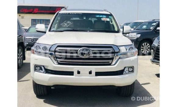 Ra Imported Toyota Land Cruiser funfun Ọkọ̀ in Import - Dubai ni Ashanti Ra Imported Toyota Land Cruiser funfun Ọkọ̀ in Import - Dubai ni Ashanti