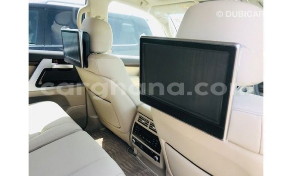 Ra Imported Toyota Land Cruiser funfun Ọkọ̀ in Import - Dubai ni Ashanti Ra Imported Toyota Land Cruiser funfun Ọkọ̀ in Import - Dubai ni Ashanti