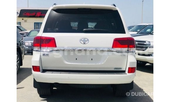 Ra Imported Toyota Land Cruiser funfun Ọkọ̀ in Import - Dubai ni Ashanti Ra Imported Toyota Land Cruiser funfun Ọkọ̀ in Import - Dubai ni Ashanti