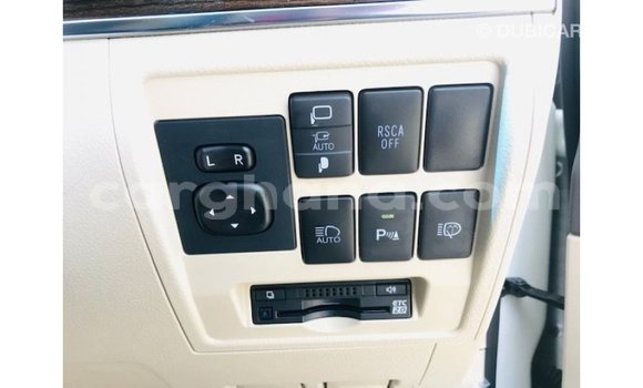 Ra Imported Toyota Land Cruiser funfun Ọkọ̀ in Import - Dubai ni Ashanti Ra Imported Toyota Land Cruiser funfun Ọkọ̀ in Import - Dubai ni Ashanti