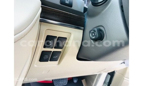 Ra Imported Toyota Land Cruiser funfun Ọkọ̀ in Import - Dubai ni Ashanti Ra Imported Toyota Land Cruiser funfun Ọkọ̀ in Import - Dubai ni Ashanti