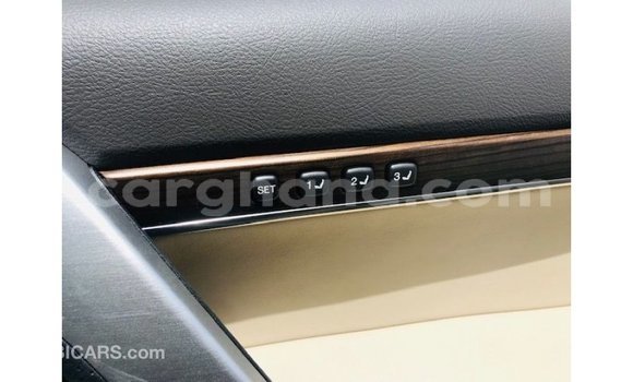 Ra Imported Toyota Land Cruiser funfun Ọkọ̀ in Import - Dubai ni Ashanti Ra Imported Toyota Land Cruiser funfun Ọkọ̀ in Import - Dubai ni Ashanti