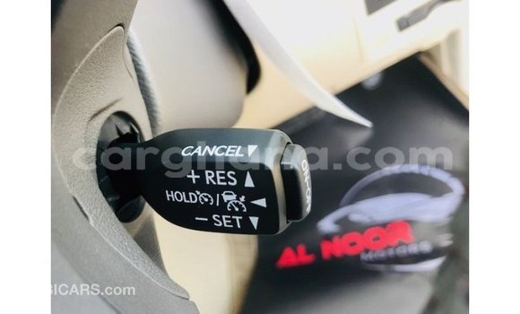 Ra Imported Toyota Land Cruiser funfun Ọkọ̀ in Import - Dubai ni Ashanti Ra Imported Toyota Land Cruiser funfun Ọkọ̀ in Import - Dubai ni Ashanti