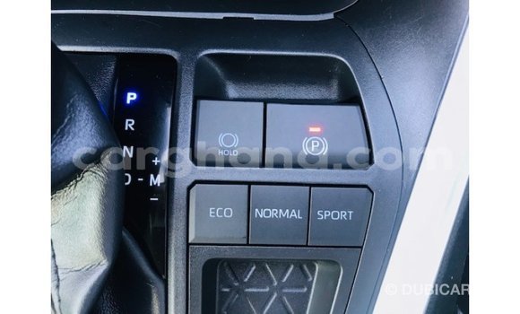 Sayi Imported Toyota 4Runner White Mota in Import - Dubai a Ashanti Sayi Imported Toyota 4Runner White Mota in Import - Dubai a Ashanti