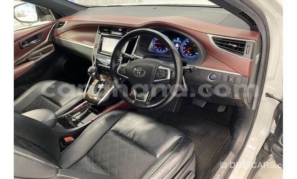 Buy Import Toyota Harrier White Car in Import - Dubai in Ashanti Buy Import Toyota Harrier White Car in Import - Dubai in Ashanti