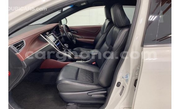 Buy Import Toyota Harrier White Car in Import - Dubai in Ashanti Buy Import Toyota Harrier White Car in Import - Dubai in Ashanti