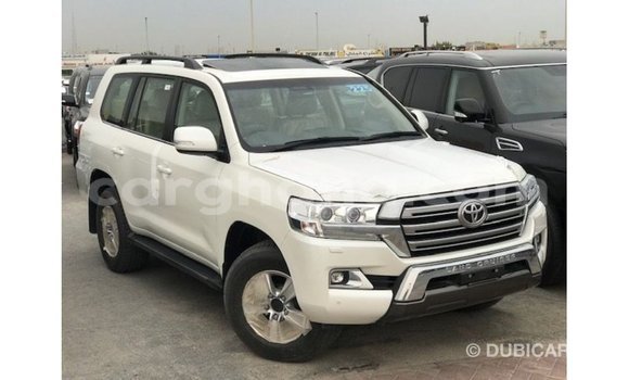 Buy Import Toyota Land Cruiser White Car in Import - Dubai in Ashanti Buy Import Toyota Land Cruiser White Car in Import - Dubai in Ashanti