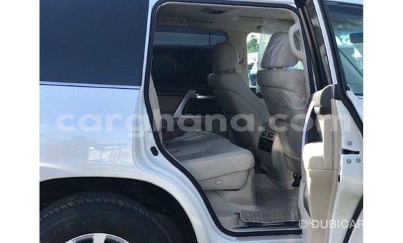 Buy Import Toyota Land Cruiser White Car in Import - Dubai in Ashanti Buy Import Toyota Land Cruiser White Car in Import - Dubai in Ashanti