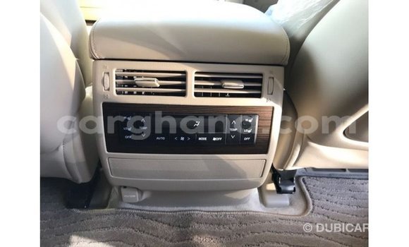Buy Import Toyota Land Cruiser White Car in Import - Dubai in Ashanti Buy Import Toyota Land Cruiser White Car in Import - Dubai in Ashanti