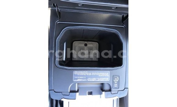 Ra Imported Toyota Land Cruiser funfun Ọkọ̀ in Import - Dubai ni Ashanti Ra Imported Toyota Land Cruiser funfun Ọkọ̀ in Import - Dubai ni Ashanti