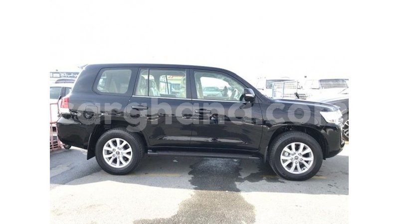 Big with watermark toyota land cruiser ashanti import dubai 21187