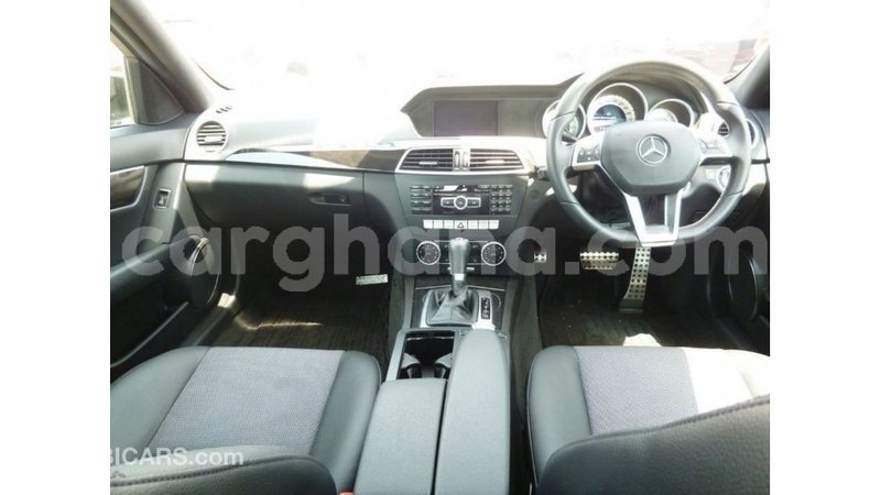 Big with watermark mercedes benz 200 ashanti import dubai 21199