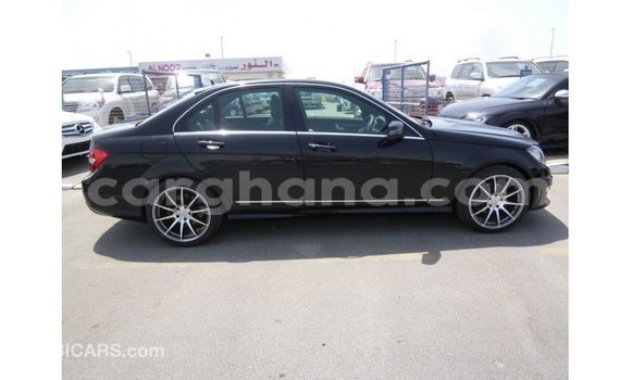 Ra Imported Mercedes‒Benz 200 Black Ọkọ̀ in Import - Dubai ni Ashanti Ra Imported Mercedes‒Benz 200 Black Ọkọ̀ in Import - Dubai ni Ashanti