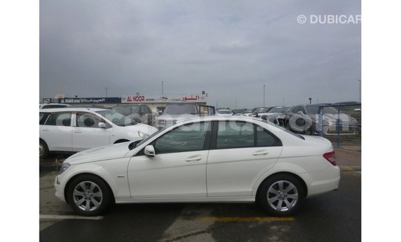 Buy Import Mercedes‒Benz 200 White Car in Import - Dubai in Ashanti Buy Import Mercedes‒Benz 200 White Car in Import - Dubai in Ashanti