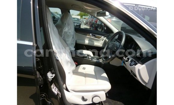 Sayi Imported Mercedes‒Benz 200 Black Mota in Import - Dubai a Ashanti Sayi Imported Mercedes‒Benz 200 Black Mota in Import - Dubai a Ashanti