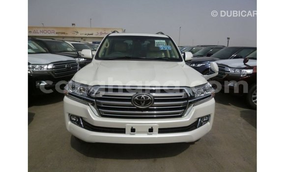 Ra Imported Toyota Land Cruiser funfun Ọkọ̀ in Import - Dubai ni Ashanti Ra Imported Toyota Land Cruiser funfun Ọkọ̀ in Import - Dubai ni Ashanti