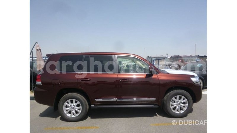 Big with watermark toyota land cruiser ashanti import dubai 21218