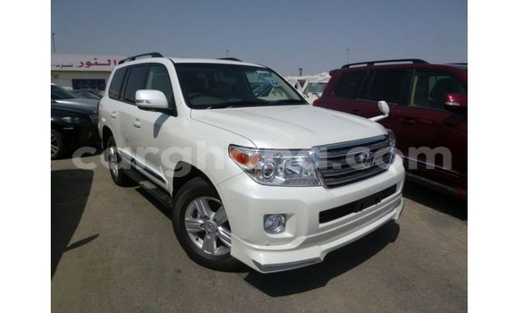 Buy Import Toyota Land Cruiser White Car in Import - Dubai in Ashanti Buy Import Toyota Land Cruiser White Car in Import - Dubai in Ashanti