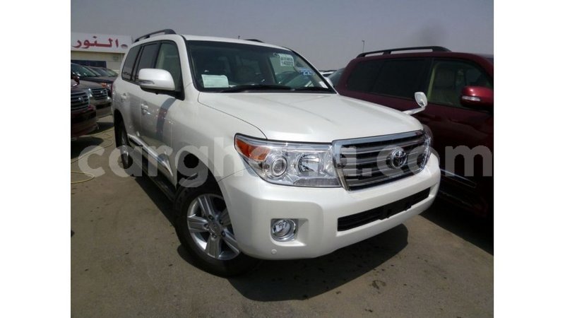 Big with watermark toyota land cruiser ashanti import dubai 21243