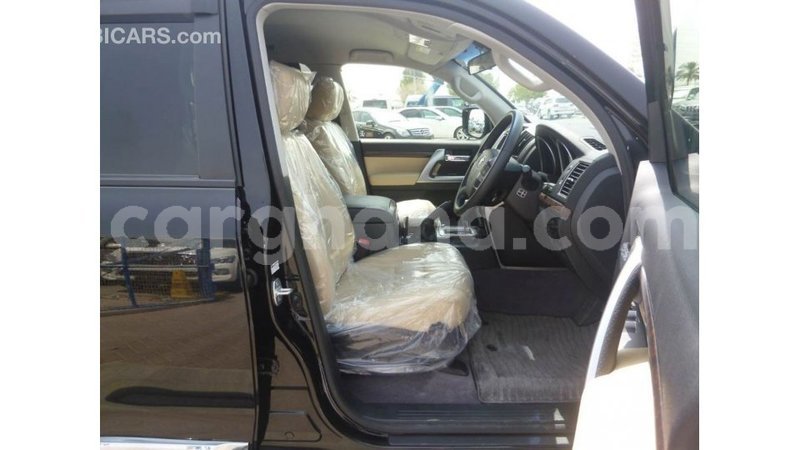 Big with watermark toyota land cruiser ashanti import dubai 21244