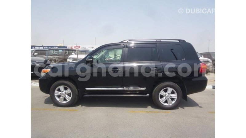 Big with watermark toyota land cruiser ashanti import dubai 21244