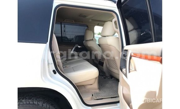 Buy Import Toyota Land Cruiser White Car in Import - Dubai in Ashanti Buy Import Toyota Land Cruiser White Car in Import - Dubai in Ashanti