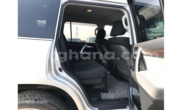 Sayi Imported Toyota Land Cruiser Sauran Mota in Import - Dubai a Ashanti Sayi Imported Toyota Land Cruiser Sauran Mota in Import - Dubai a Ashanti