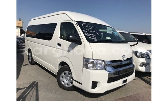 Ra Imported Toyota Hiace funfun Ọkọ̀ in Import - Dubai ni Ashanti Ra Imported Toyota Hiace funfun Ọkọ̀ in Import - Dubai ni Ashanti