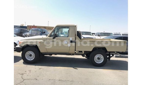 Ra Imported Toyota Land Cruiser Alagara Ọkọ̀ in Import - Dubai ni Ashanti Ra Imported Toyota Land Cruiser Alagara Ọkọ̀ in Import - Dubai ni Ashanti