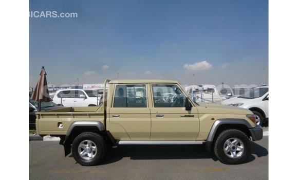 Sayi Imported Toyota Land Cruiser M Mota in Import - Dubai a Ashanti Sayi Imported Toyota Land Cruiser M Mota in Import - Dubai a Ashanti