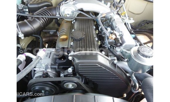 Sayi Imported Toyota Land Cruiser M Mota in Import - Dubai a Ashanti Sayi Imported Toyota Land Cruiser M Mota in Import - Dubai a Ashanti