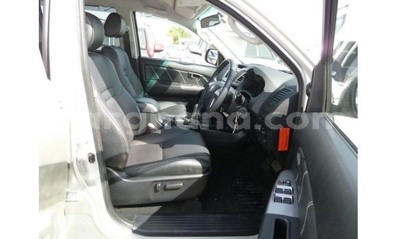 Buy Import Toyota Hilux Other Car in Import - Dubai in Ashanti Buy Import Toyota Hilux Other Car in Import - Dubai in Ashanti