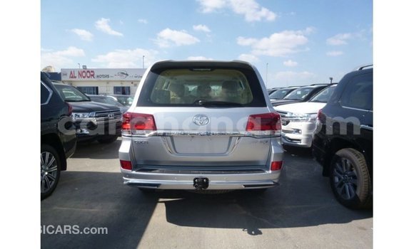 Sayi Imported Toyota Land Cruiser Sauran Mota in Import - Dubai a Ashanti Sayi Imported Toyota Land Cruiser Sauran Mota in Import - Dubai a Ashanti