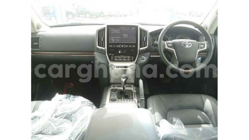 Big with watermark toyota land cruiser ashanti import dubai 21312