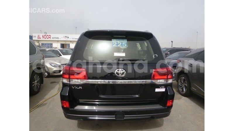 Big with watermark toyota land cruiser ashanti import dubai 21312