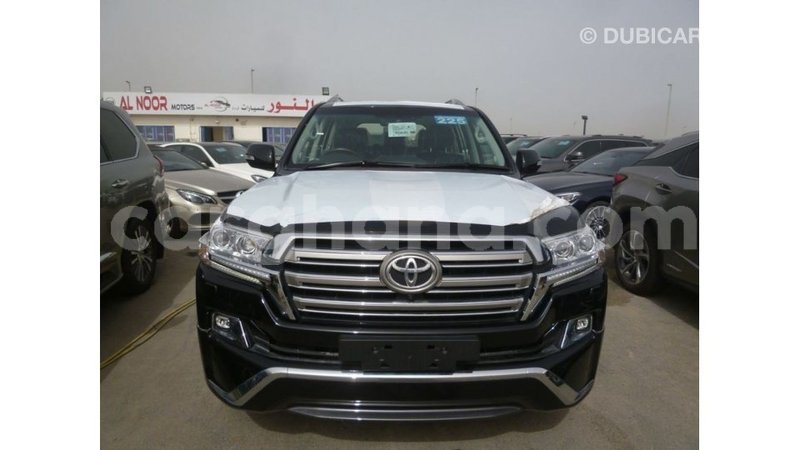 Big with watermark toyota land cruiser ashanti import dubai 21312