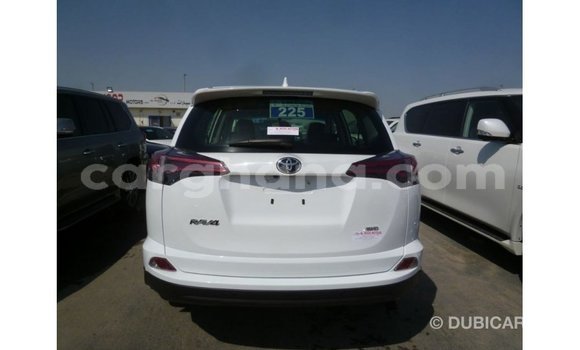 Buy Import Toyota 4Runner White Car in Import - Dubai in Ashanti Buy Import Toyota 4Runner White Car in Import - Dubai in Ashanti