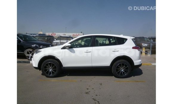 Buy Import Toyota 4Runner White Car in Import - Dubai in Ashanti Buy Import Toyota 4Runner White Car in Import - Dubai in Ashanti