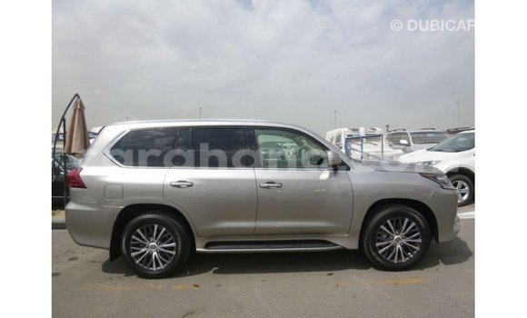 Sayi Imported Lexus LX Sauran Mota in Import - Dubai a Ashanti Sayi Imported Lexus LX Sauran Mota in Import - Dubai a Ashanti