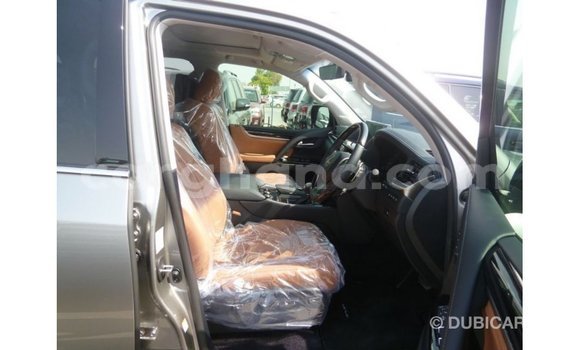 Sayi Imported Lexus LX Sauran Mota in Import - Dubai a Ashanti Sayi Imported Lexus LX Sauran Mota in Import - Dubai a Ashanti