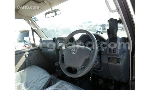 Sayi Imported Toyota Land Cruiser Sauran Mota in Import - Dubai a Ashanti Sayi Imported Toyota Land Cruiser Sauran Mota in Import - Dubai a Ashanti