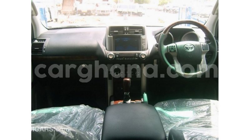 Big with watermark toyota prado ashanti import dubai 21343